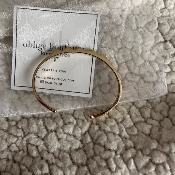 Gold Bracelet - Picture 2 of 4